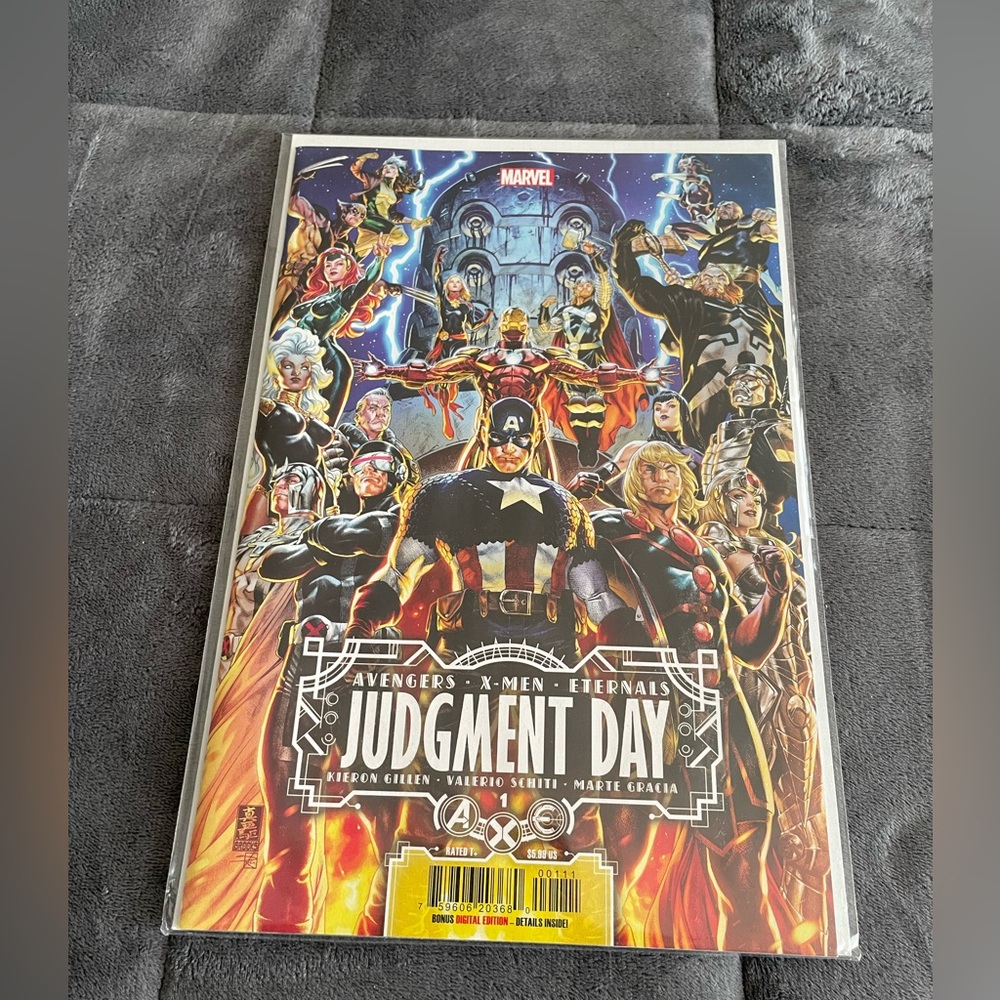 Marvel Comic Bundle - Picture 4 of 7